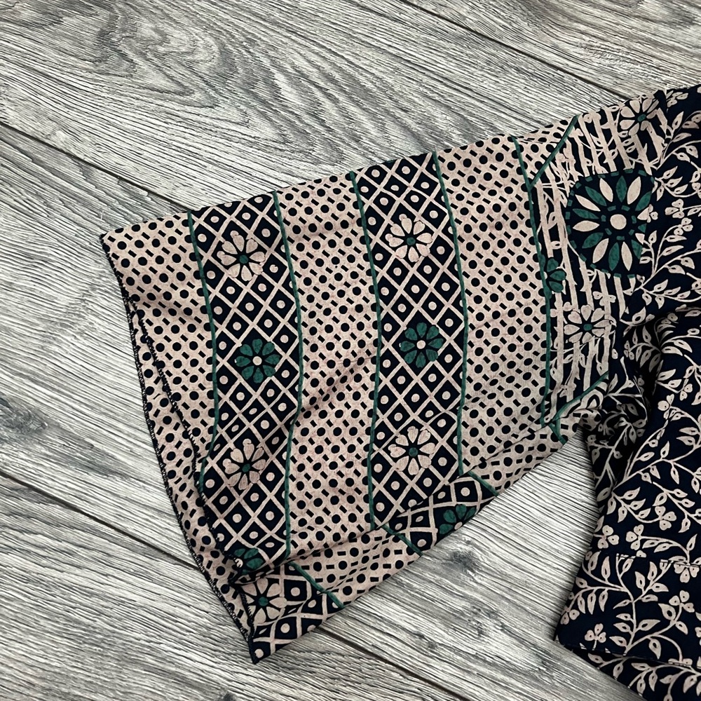 Earthbound top - Picture 2 of 7